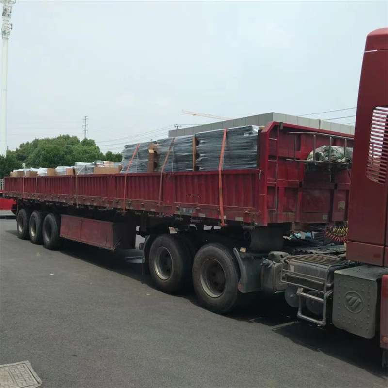 公主岭市乌鲁木齐县物流专线：高效直达的运输之旅
